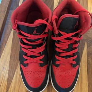 Nike Jordan 1 Kids Red and Black Sneakers ( Big Boy 7)